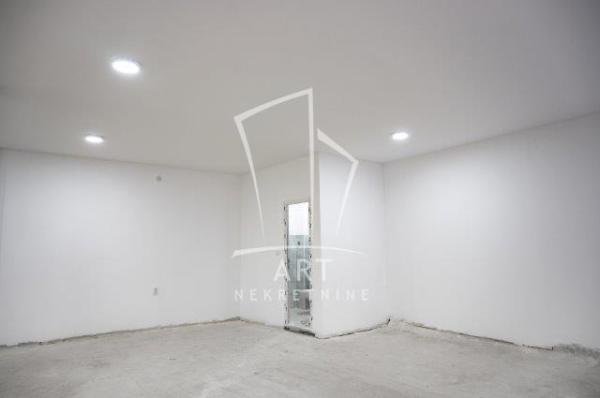 Slika 9 - Duvanjska,  Lokal za izdavanje, 132m2, 1.200€