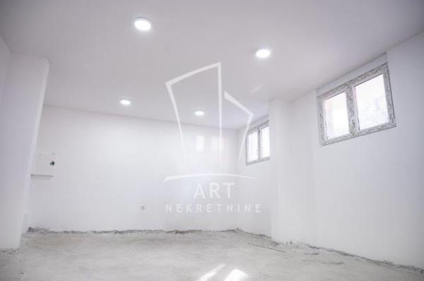 Slika 1 - Duvanjska,  Lokal za izdavanje, 132m2, 1.200€