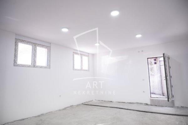 Slika 2 - Duvanjska,  Lokal za izdavanje, 132m2, 1.200€