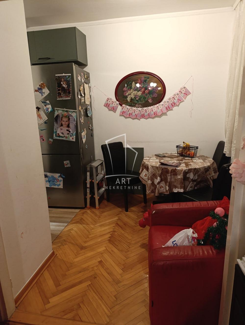 Slika 2 - Dr Đorđa Joanovića, Trosoban stan na prodaju, 72m2, 163.900€