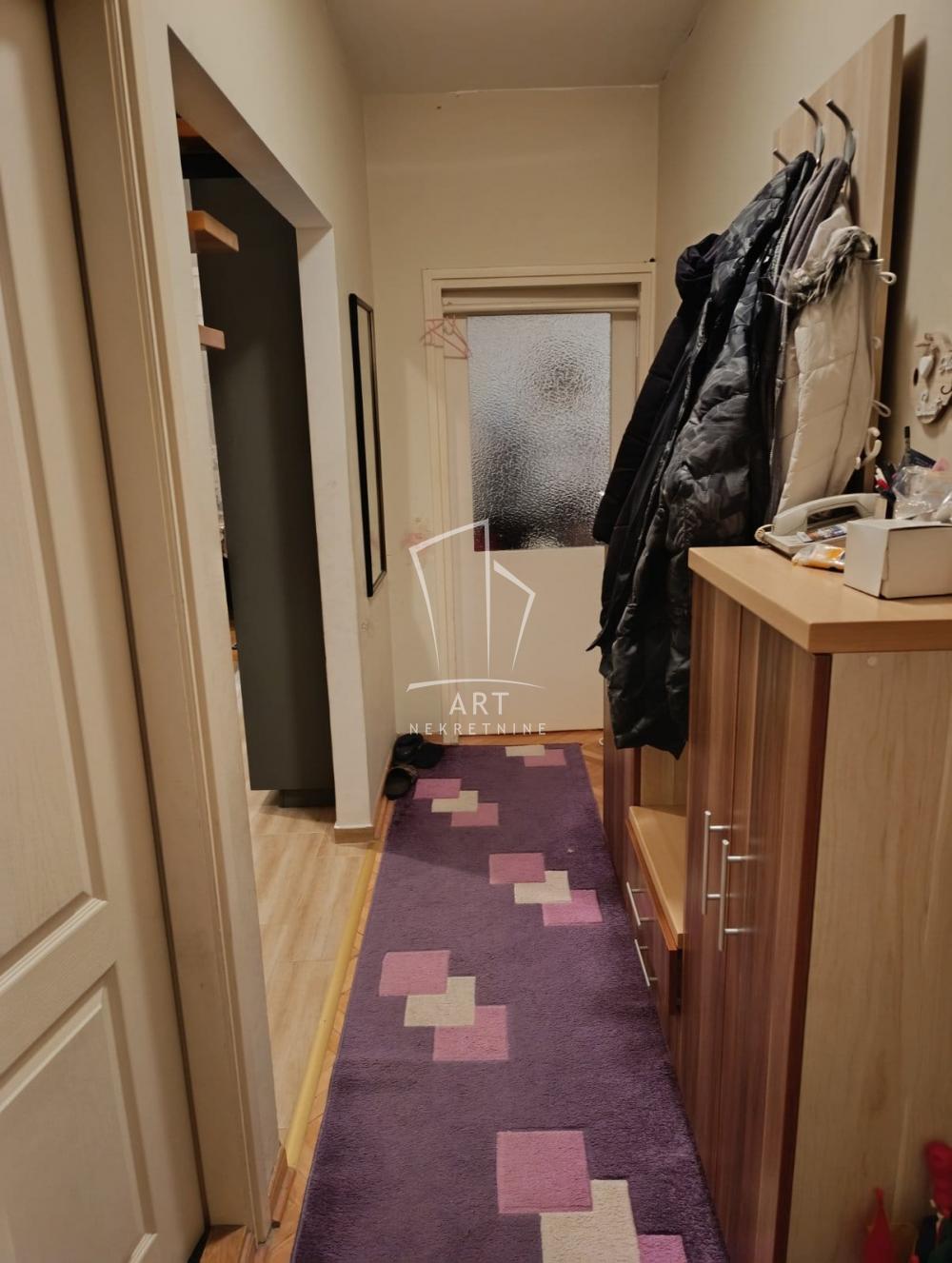 Slika 9 - Dr Đorđa Joanovića, Trosoban stan na prodaju, 72m2, 163.900€