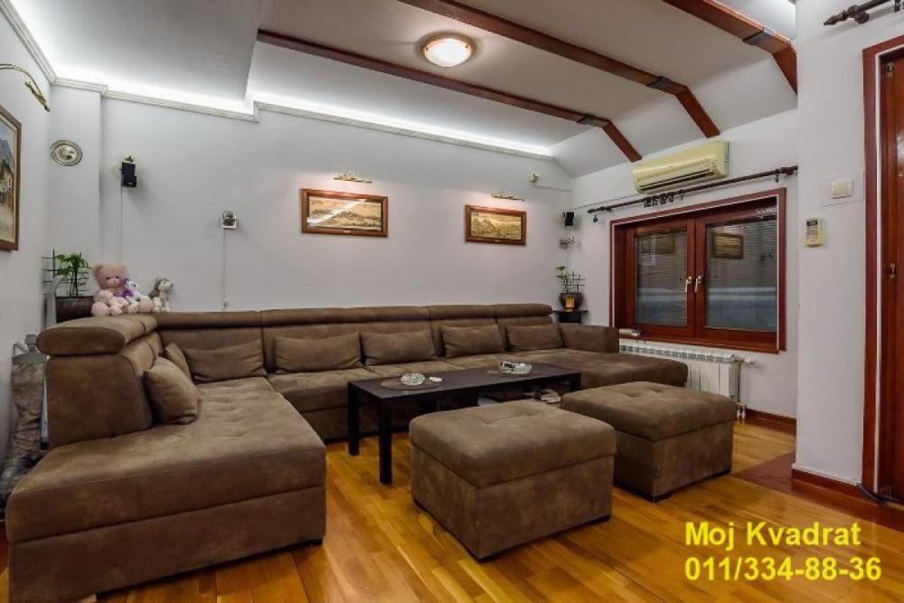 Glavna slika -Četvorosoban stan na prodaju, 104m2, 450.000€