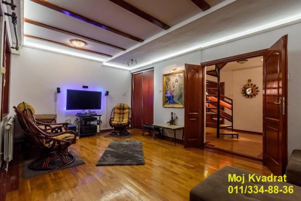 Slika 1 - Četvorosoban stan na prodaju, 104m2, 450.000€