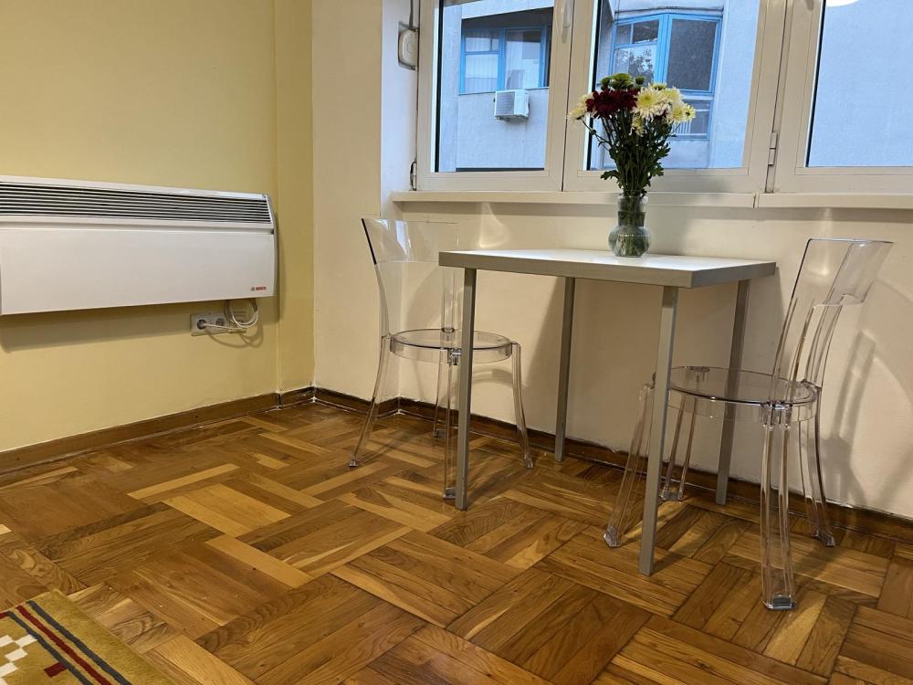 Slika 1 - Jednosoban stan za izdavanje, 22m2, 450€