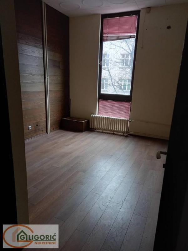 Slika 6 -  Lokal za izdavanje, 210m2, 2.700€