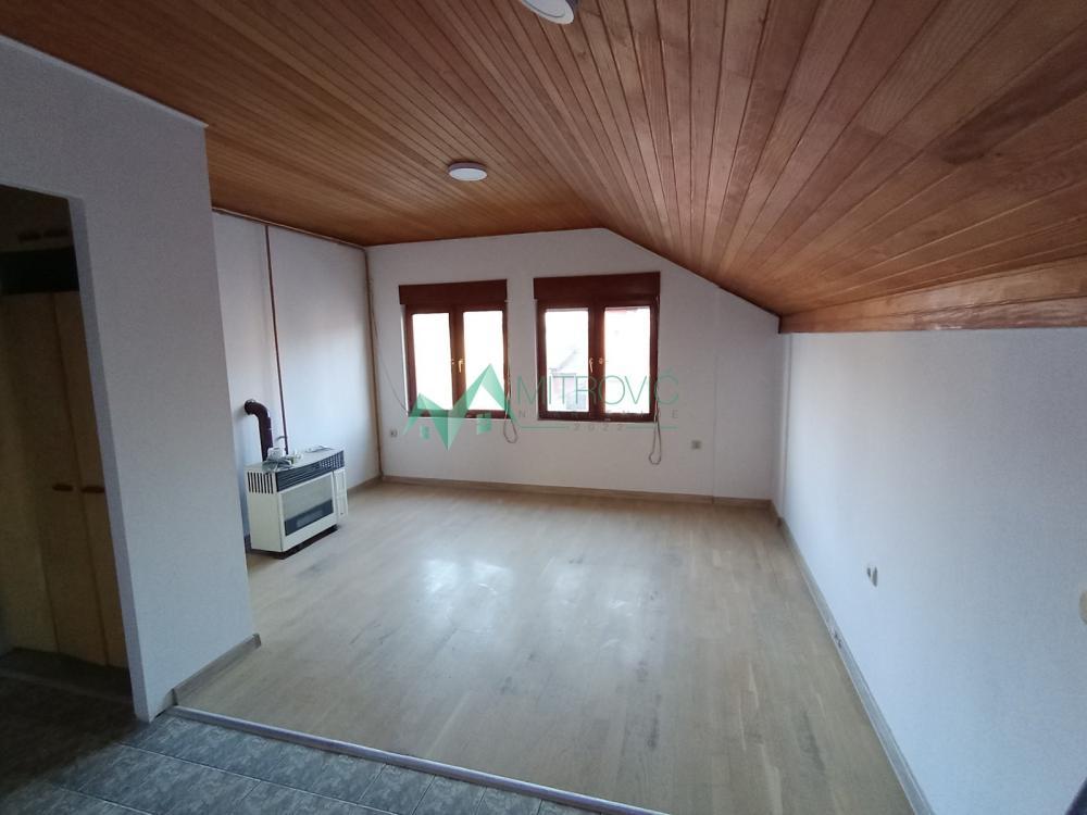 Glavna slika -Jednoiposoban stan za izdavanje, 41m2, 200€