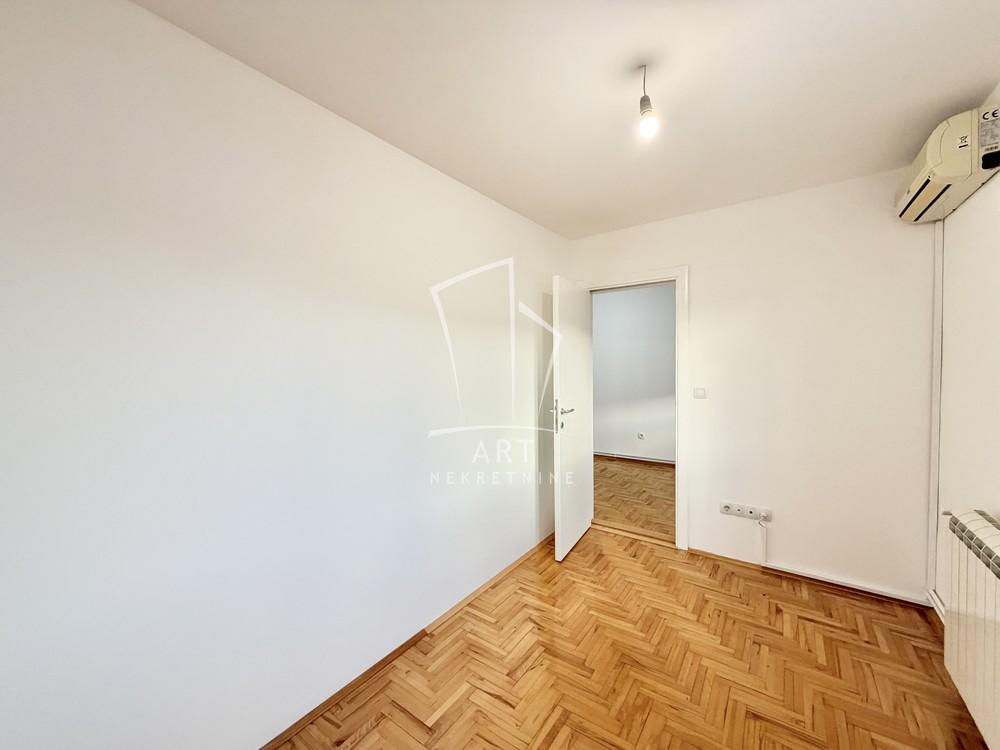 Slika 4 - Marijane Gregoran, Dvoiposoban stan na prodaju, 49m2, 140.000€