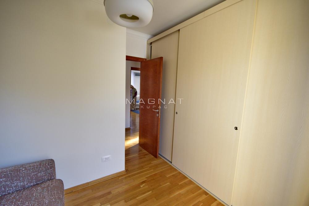 Slika 9 - Veljka Lukića-Kurjaka, Trosoban stan za izdavanje, 85m2, 1.500€