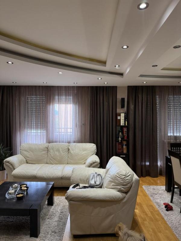 Glavna slika -Četvorosoban stan na prodaju, 106m2, 287.000€