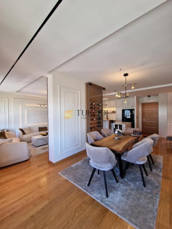 Slika 8 - Petosoban stan na prodaju, 165m2, 790.000€