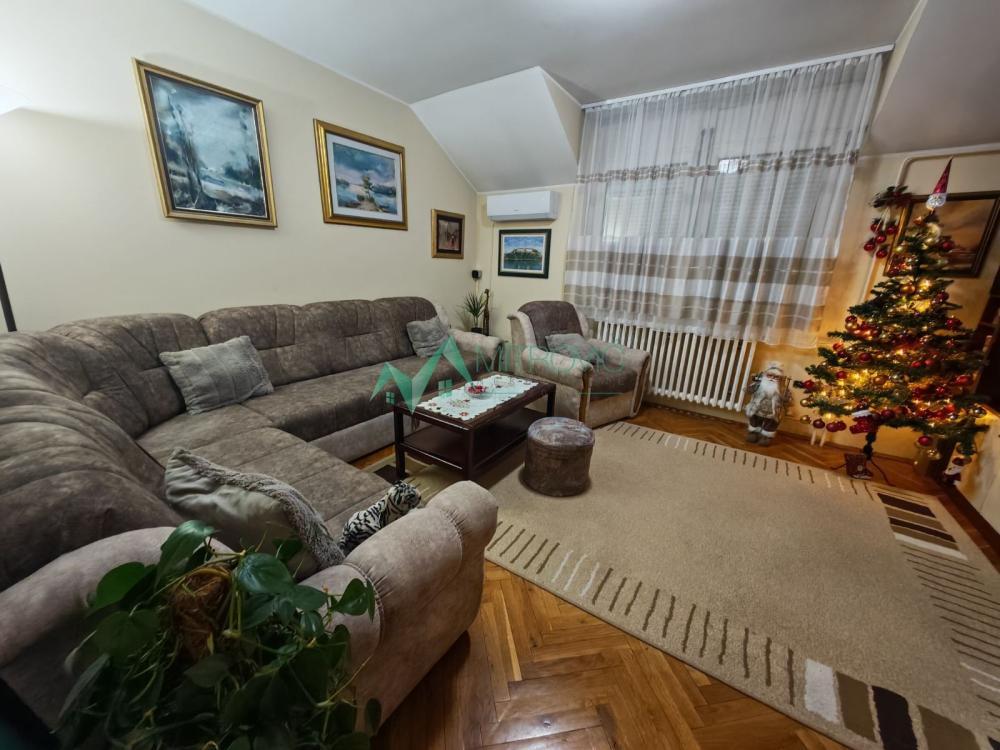 Glavna slika -Četvorosoban stan na prodaju, 87m2, 185.400€