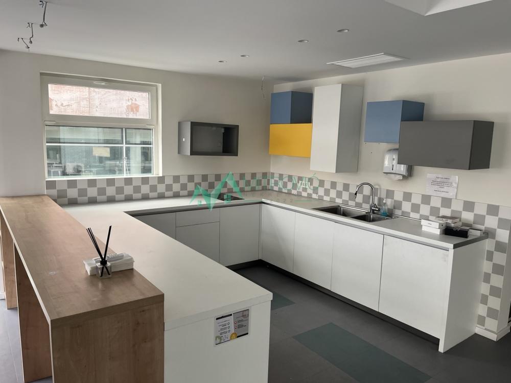 Slika 11 -  Lokal za izdavanje, 1050m2, 10.000€