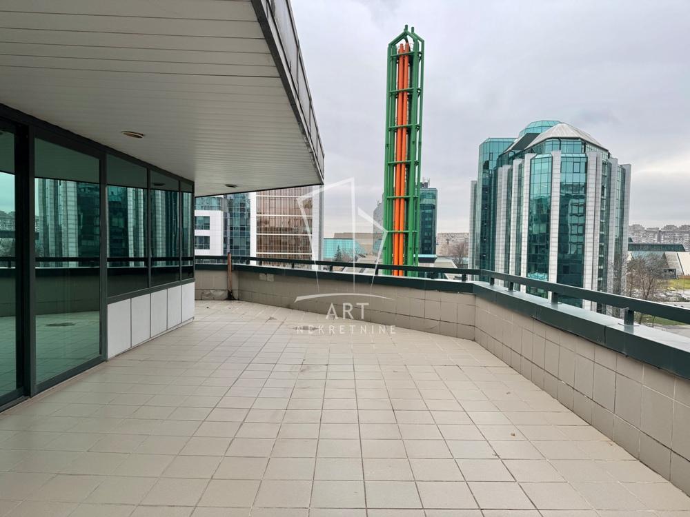 Slika 4 - Vladimira Popovića,  Lokal za izdavanje, 247m2, 3.710€