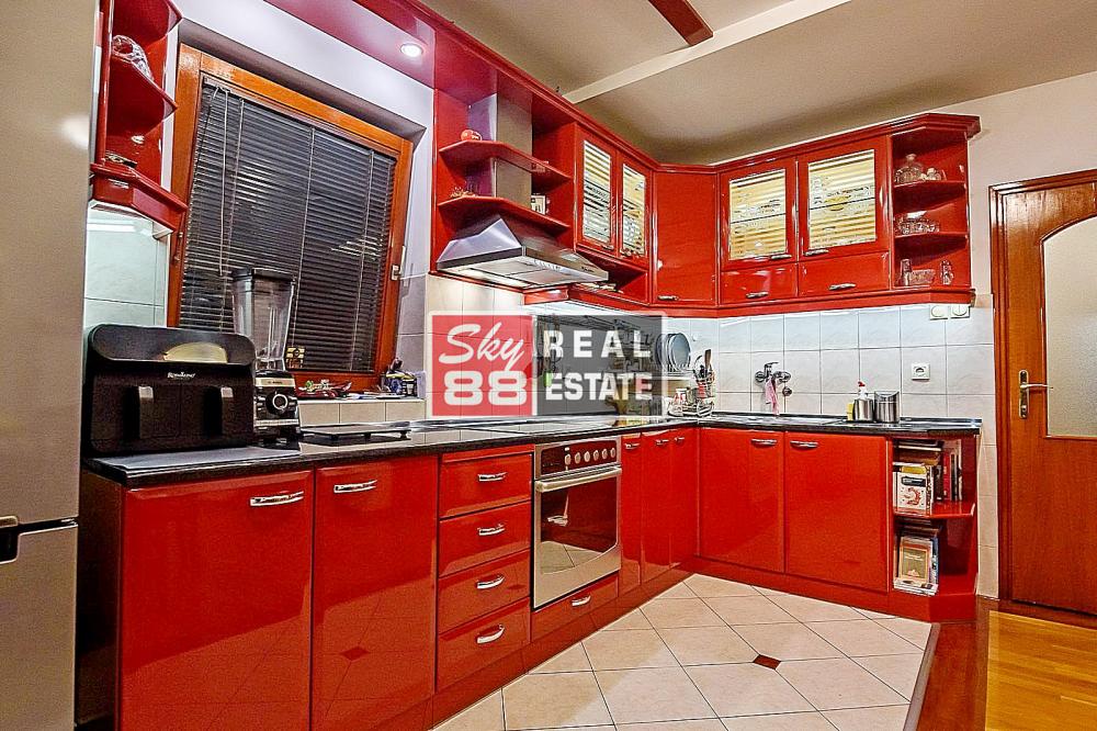 Slika 5 - Santiceva, Četvorosoban stan na prodaju, 104m2, 445.000€