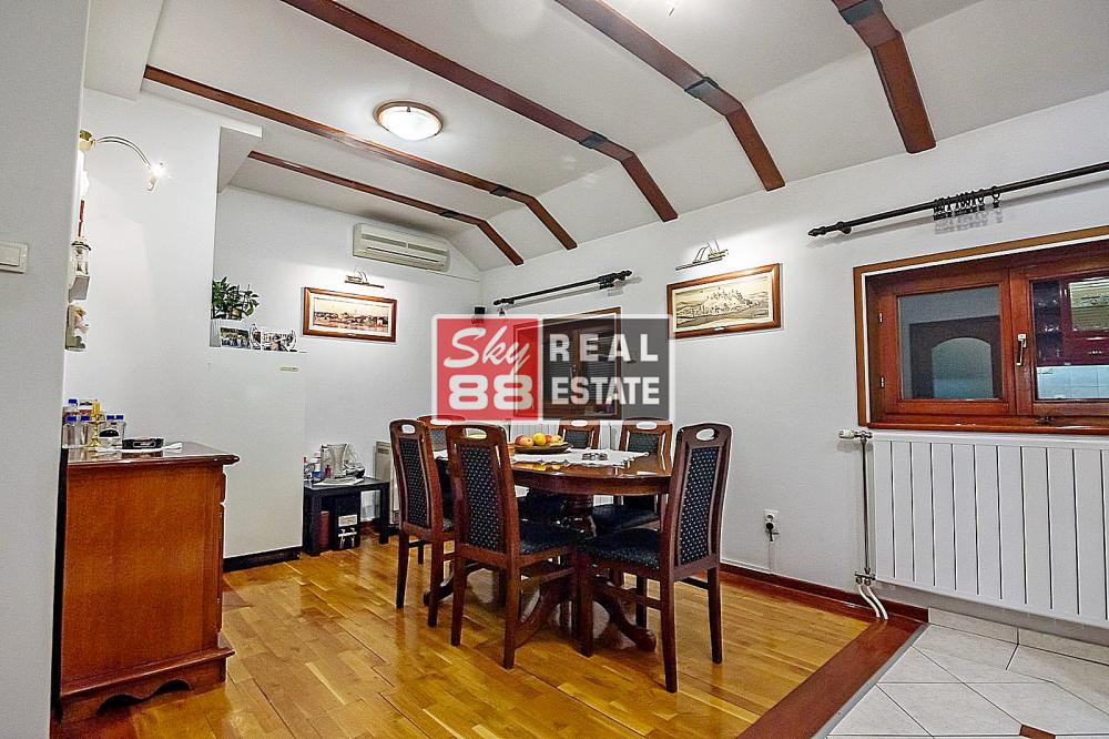 Slika 3 - Santiceva, Četvorosoban stan na prodaju, 104m2, 445.000€