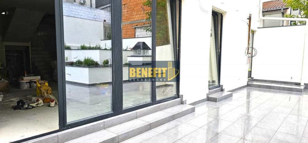 Slika 5 -  Lokal za izdavanje, 256m2, 3.500€