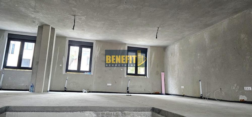 Slika 1 -  Lokal za izdavanje, 256m2, 3.500€