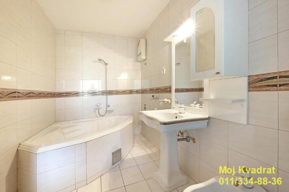 Slika 9 -  Kuća na prodaju, 250m2, 420.000€