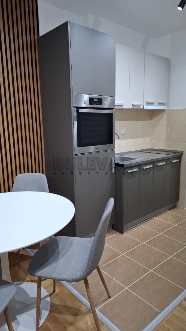 Slika 2 - Branka Krsmanovića, Jednoiposoban stan za izdavanje, 40m2, 500€