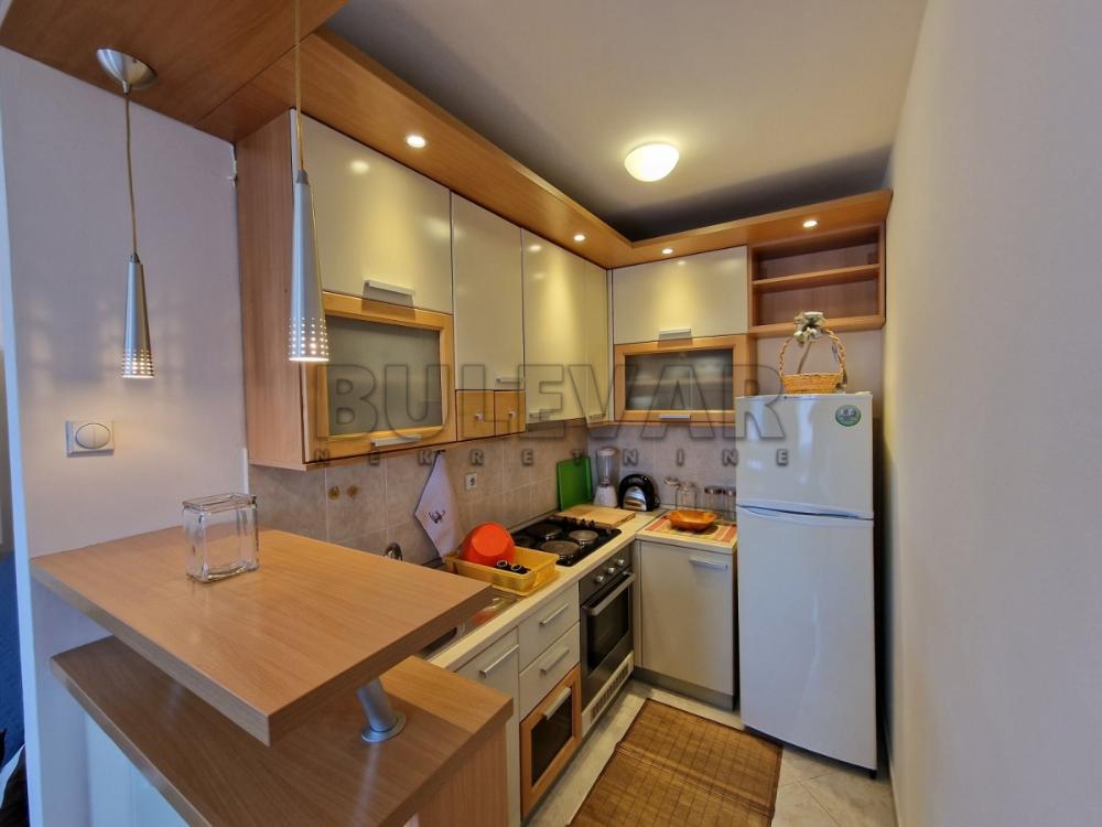 Slika 5 - Zelengorska, Dvosoban stan za izdavanje, 46m2, 400€