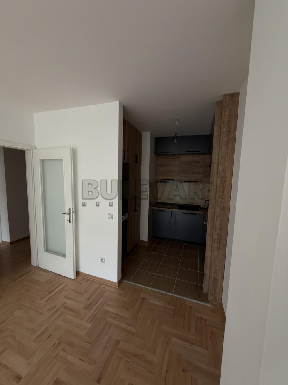 Slika 2 - Branka Krsmanovića, Dvoiposoban stan za izdavanje, 65m2, 400€