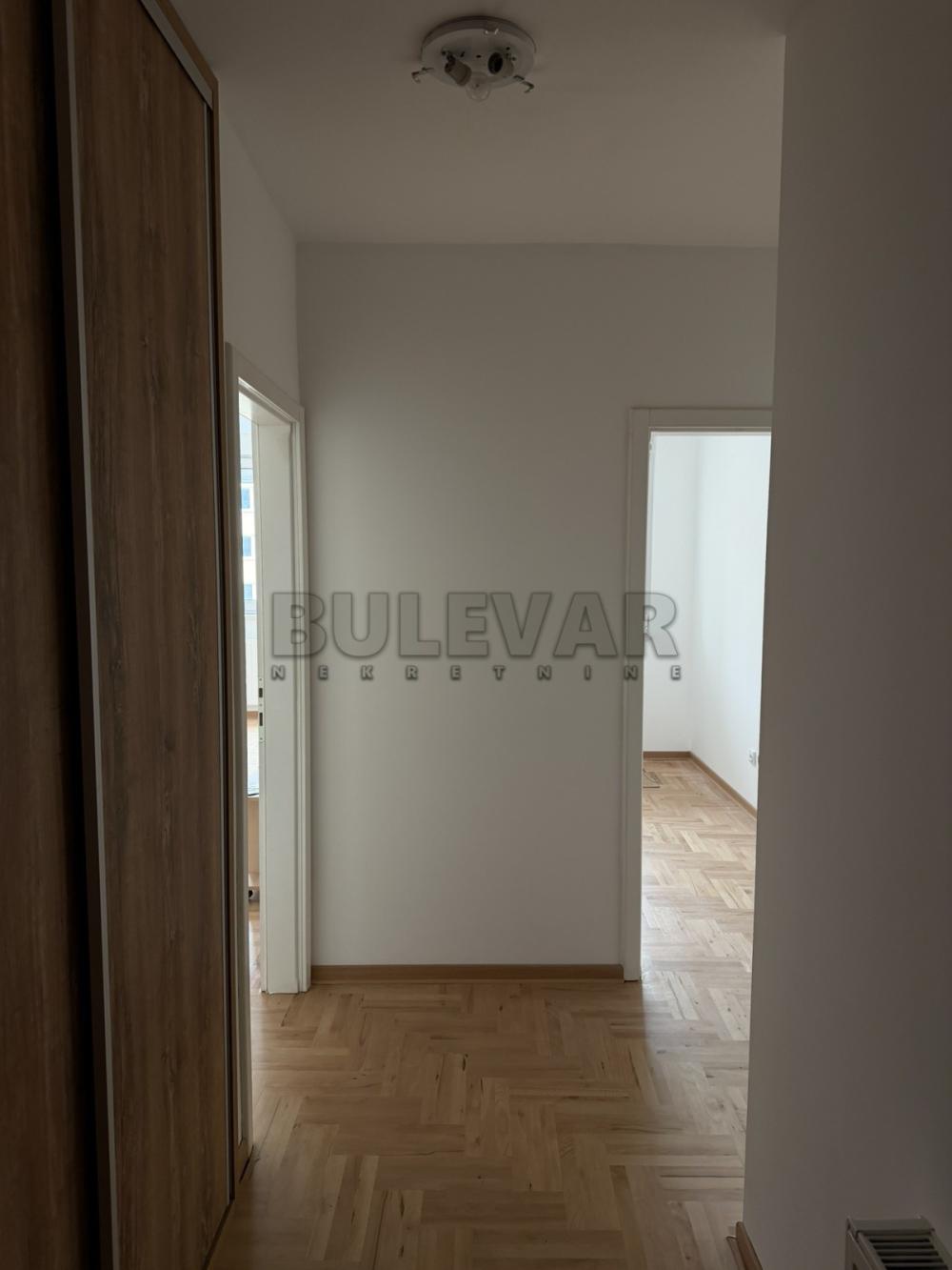 Slika 10 - Branka Krsmanovića, Dvoiposoban stan za izdavanje, 65m2, 400€