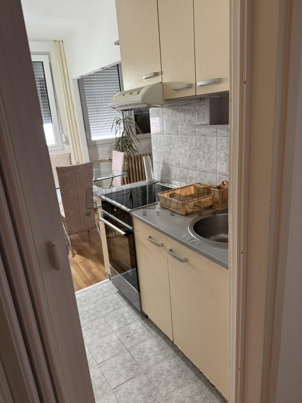 Slika 6 - Bulevar Nemanjića, Jednoiposoban stan za izdavanje, 49m2, 400€