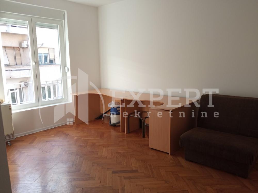 Glavna slika oglasa 381257