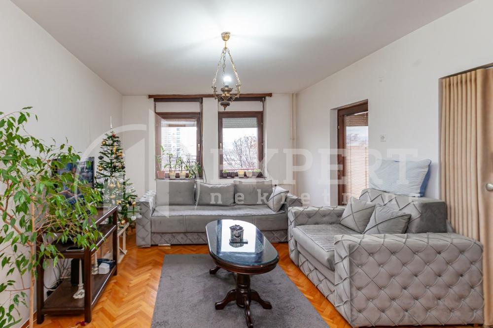 Glavna slika -Bulevar Nemanjića, Trosoban stan na prodaju, 76m2, 170.200€