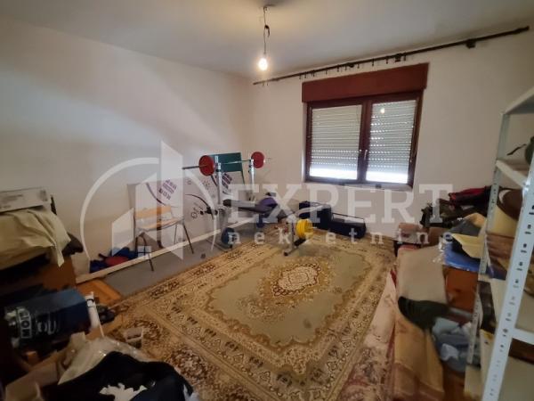 Slika 5 - Mariborska,  Kuća na prodaju, 309m2, 175.000€