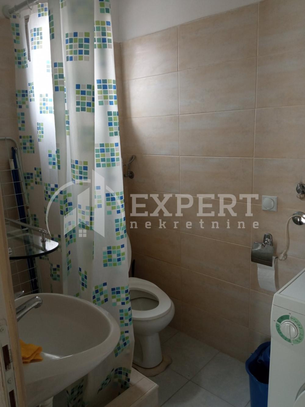 Slika 5 - Janka Veselinovića,  Stan za izdavanje, 20m2, 240€