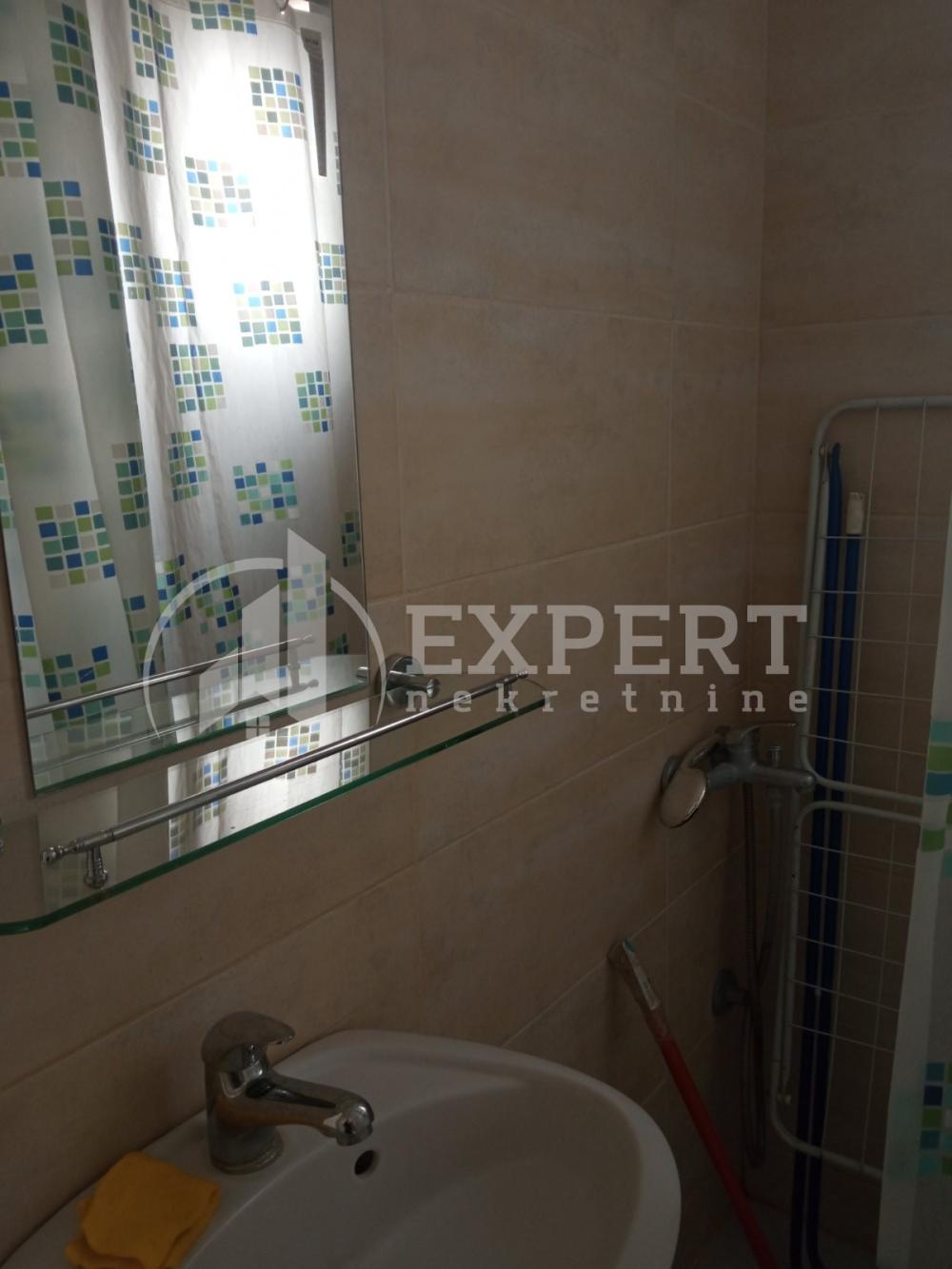 Slika 6 - Janka Veselinovića,  Stan za izdavanje, 20m2, 240€