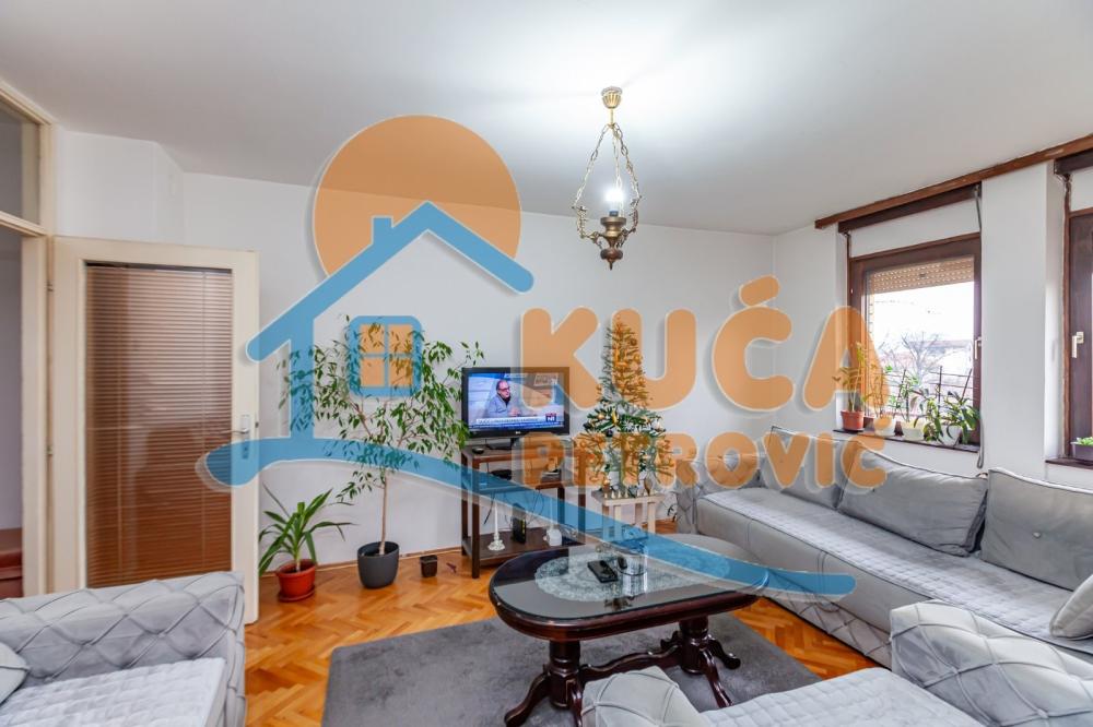 Slika 1 - Bulevar Nemanjića, Trosoban stan na prodaju, 76m2, 170.200€