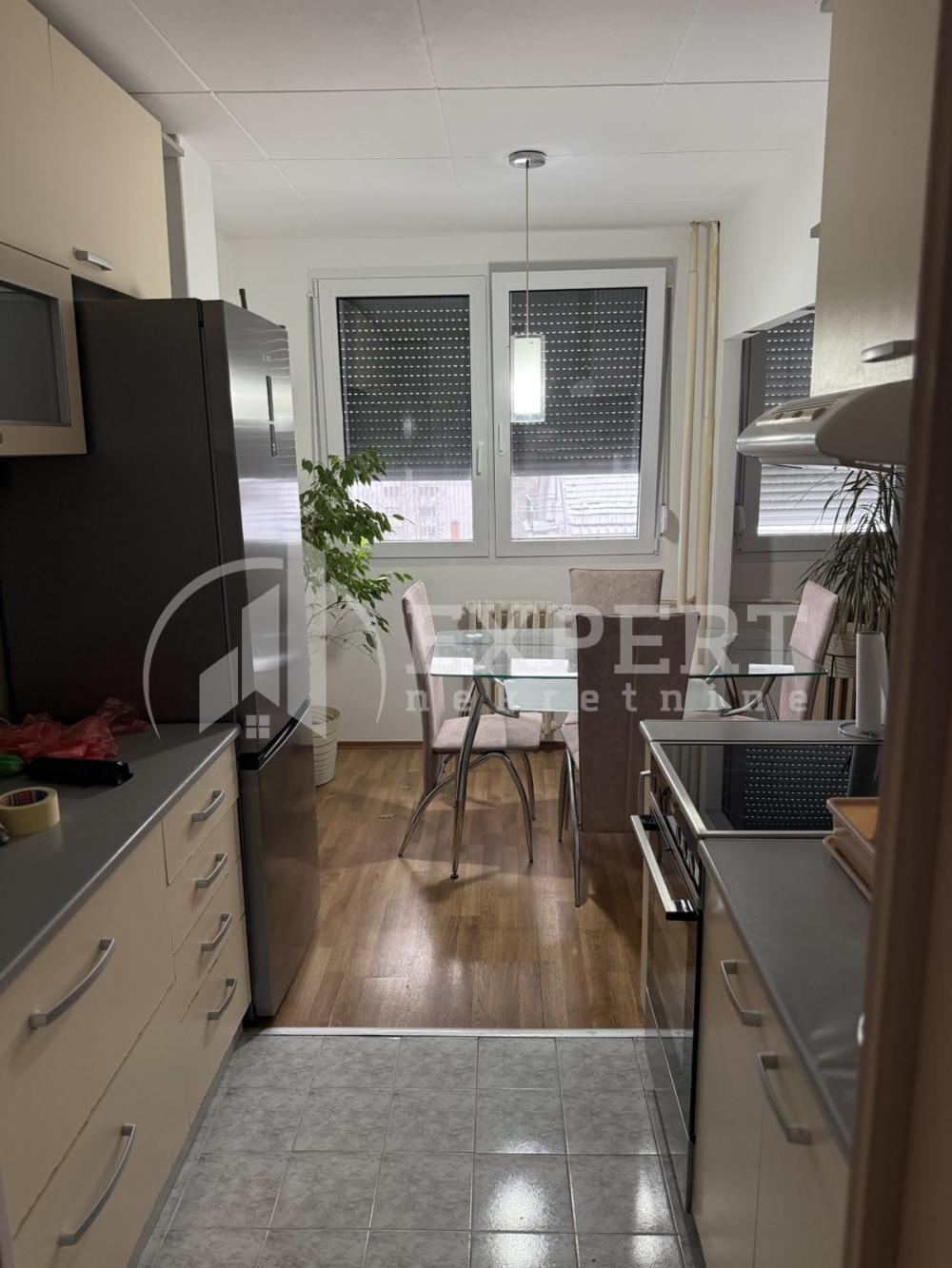 Slika 5 - Bulevar Nemanjića, Jednoiposoban stan za izdavanje, 49m2, 400€