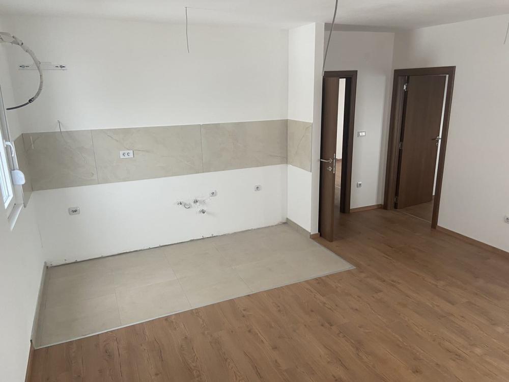 Slika 1 - Bubanj, Trosoban stan na prodaju, 60m2, 108.000€