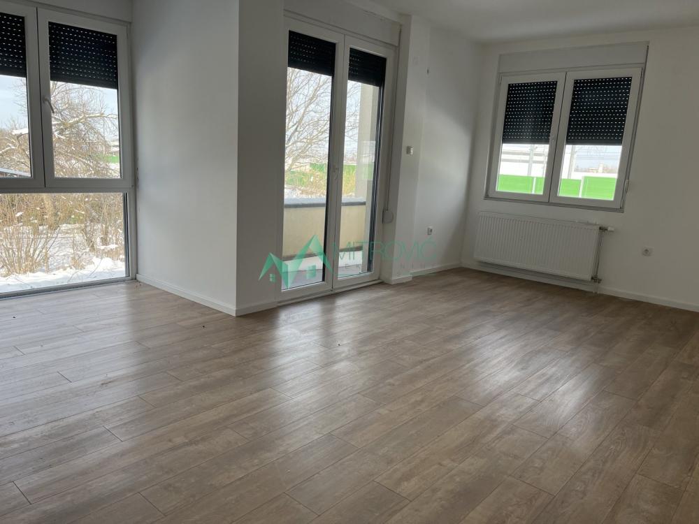 Slika 1 - Četvorosoban stan na prodaju, 96m2, 168.000€