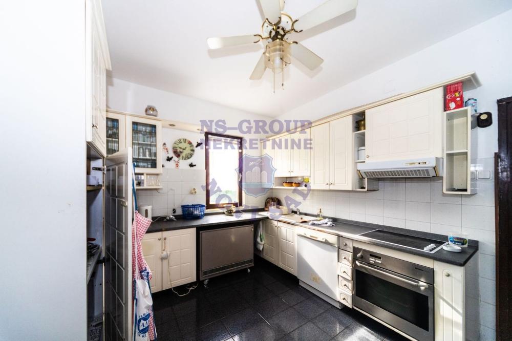 Slika 4 -  Kuća na prodaju, 305m2, 576.800€