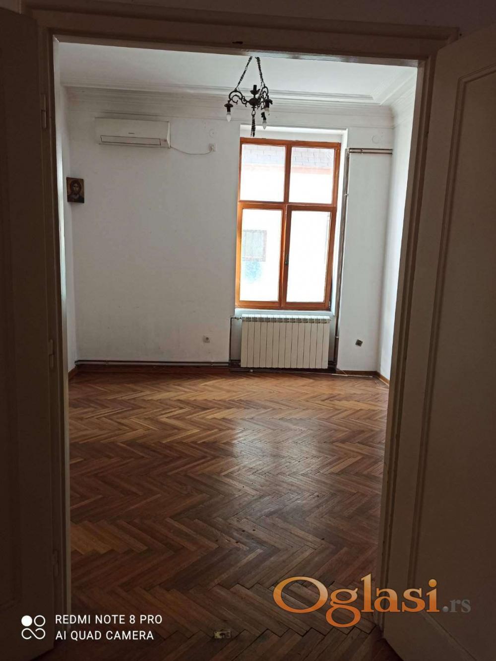 Slika 1 - Krunska,  Lokal za izdavanje, 132m2, 1.500€