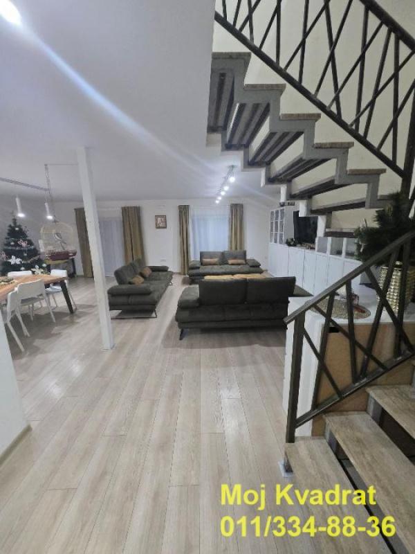 Slika 1 -  Kuća na prodaju, 203m2, 450.000€