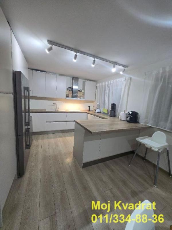 Slika 3 -  Kuća na prodaju, 203m2, 450.000€