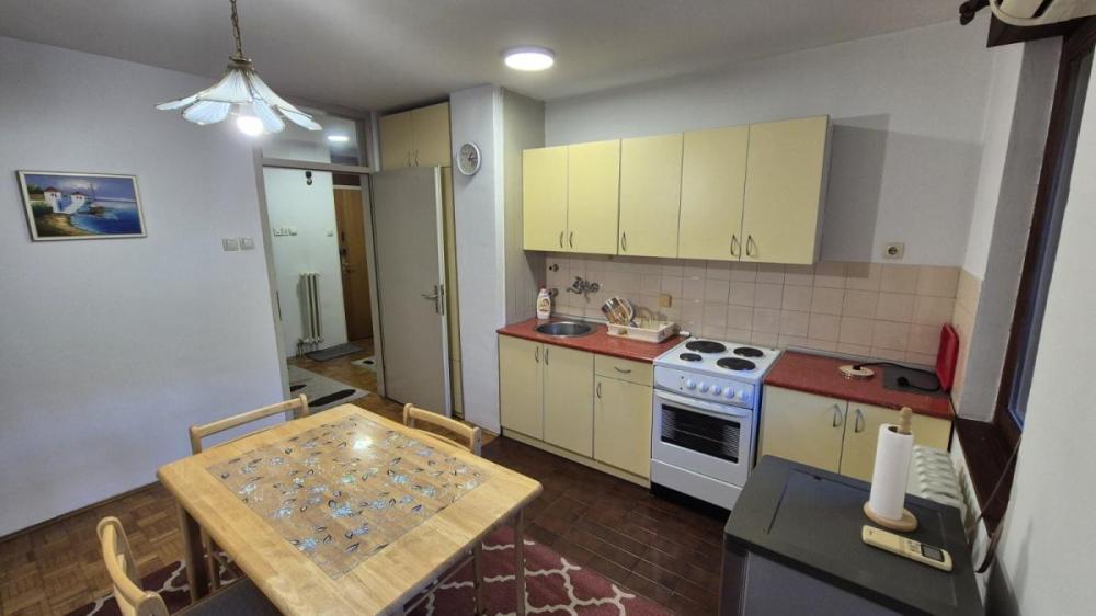 Slika 2 - Jednoiposoban stan za izdavanje, 42m2, 300€