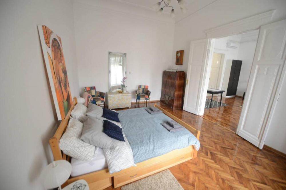 Slika 5 - Dvosoban stan za izdavanje, 70m2, 700€