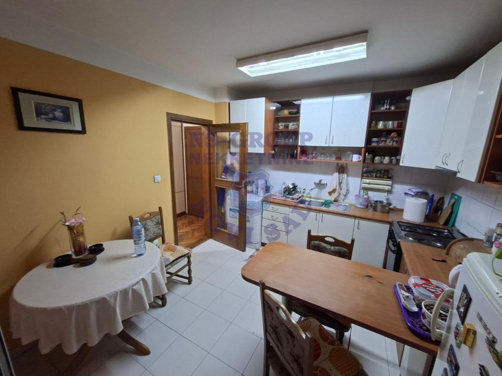 Slika 1 - Četvorosoban stan na prodaju, 99m2, 194.670€