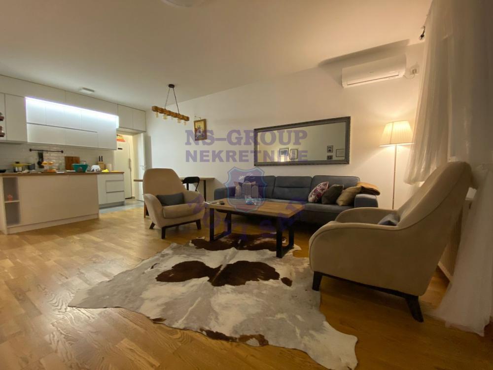 Glavna slika -Četvorosoban stan na prodaju, 86m2, 199.000€