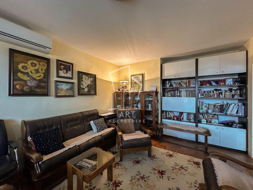 Slika 2 - Poručnika Spasića i Mašere, Troiposoban stan na prodaju, 90m2, 295.000€