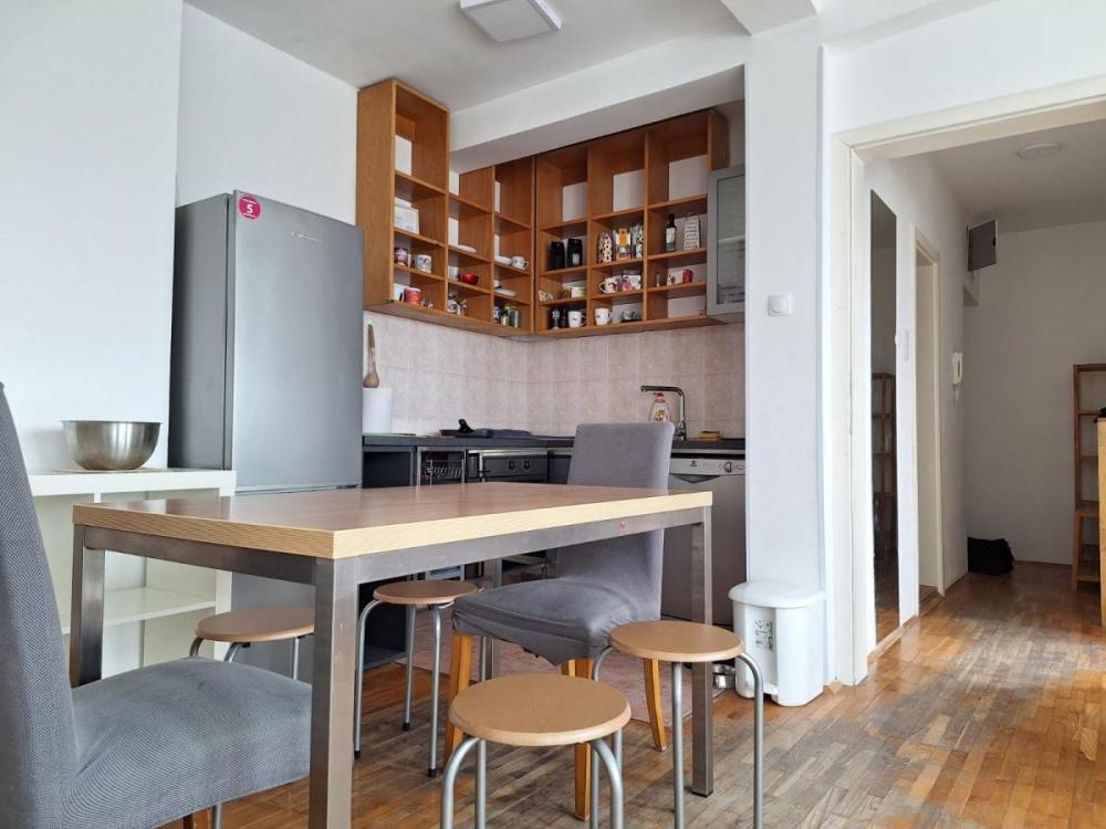 Slika 2 - Trosoban stan za izdavanje, 84m2, 650€