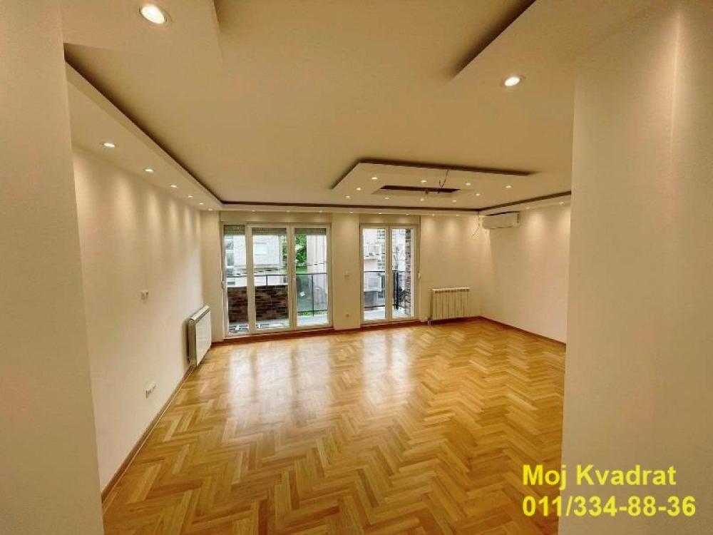 Glavna slika -Četvorosoban stan na prodaju, 120m2, 370.000€