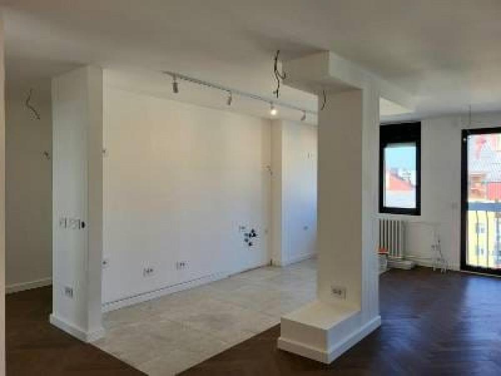 Slika 1 - Četvorosoban stan na prodaju, 144m2, 360.000€