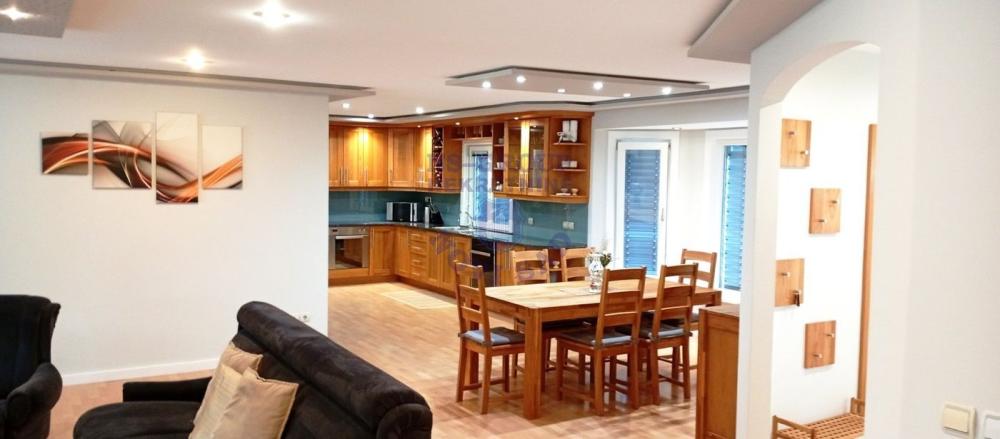 Slika 1 -  Kuća na prodaju, 194m2, 399.000€