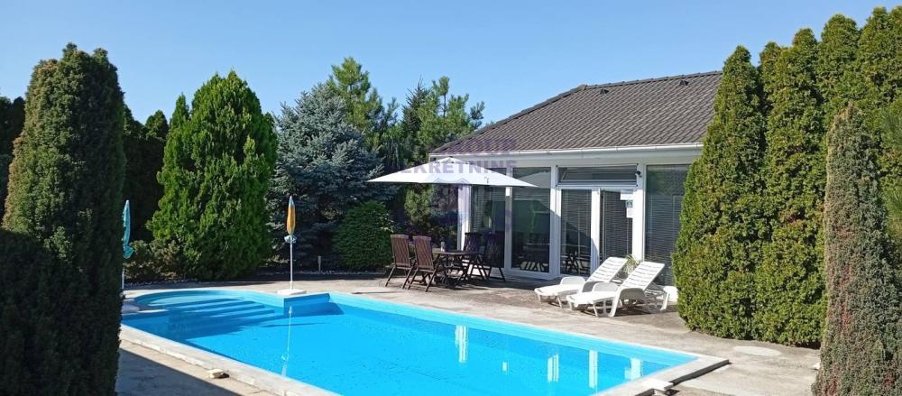 Glavna slika - Kuća na prodaju, 194m2, 399.000€